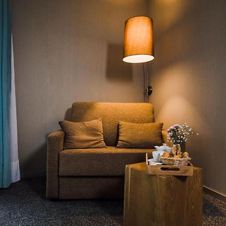 Alysson Hotel Oloron-Sainte-Marie Bagian luar foto