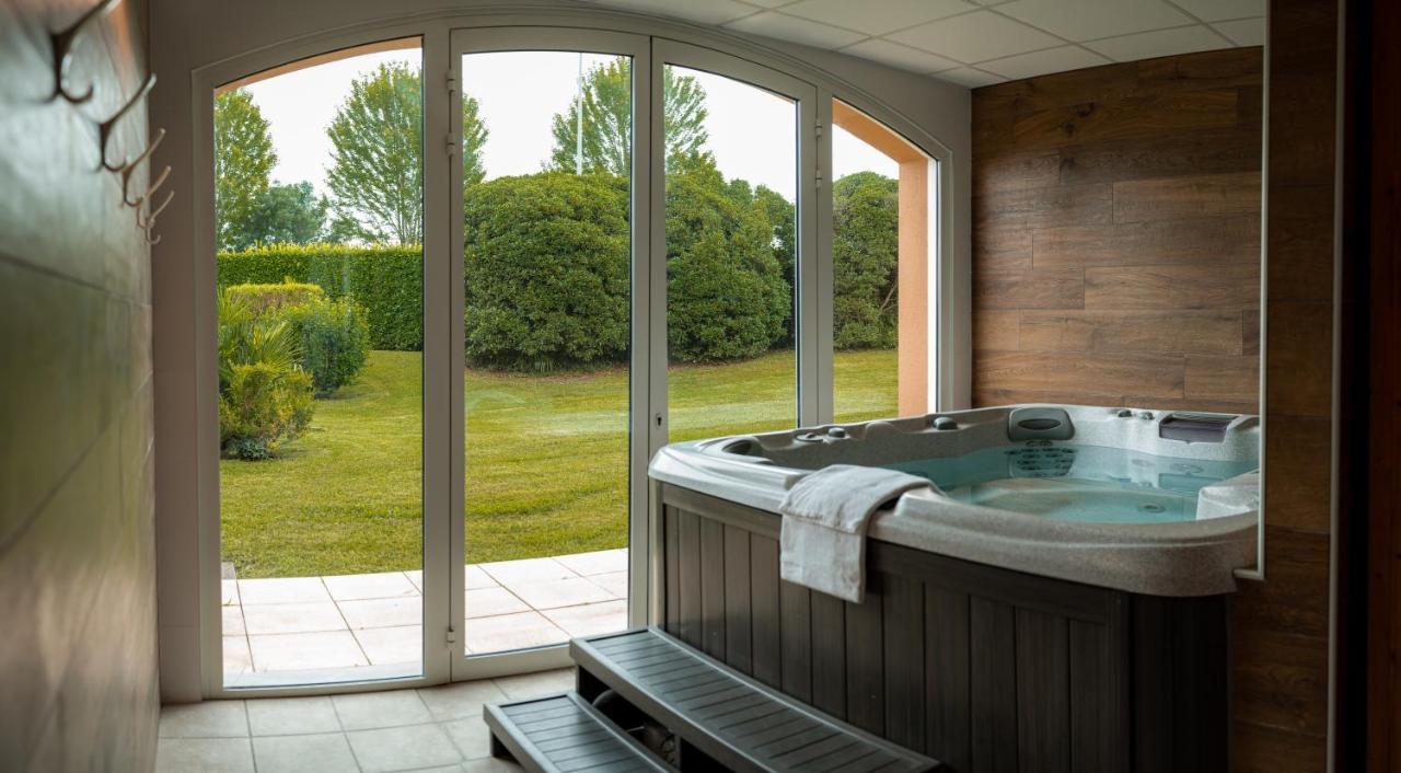 Alysson Hotel Oloron-Sainte-Marie Bagian luar foto