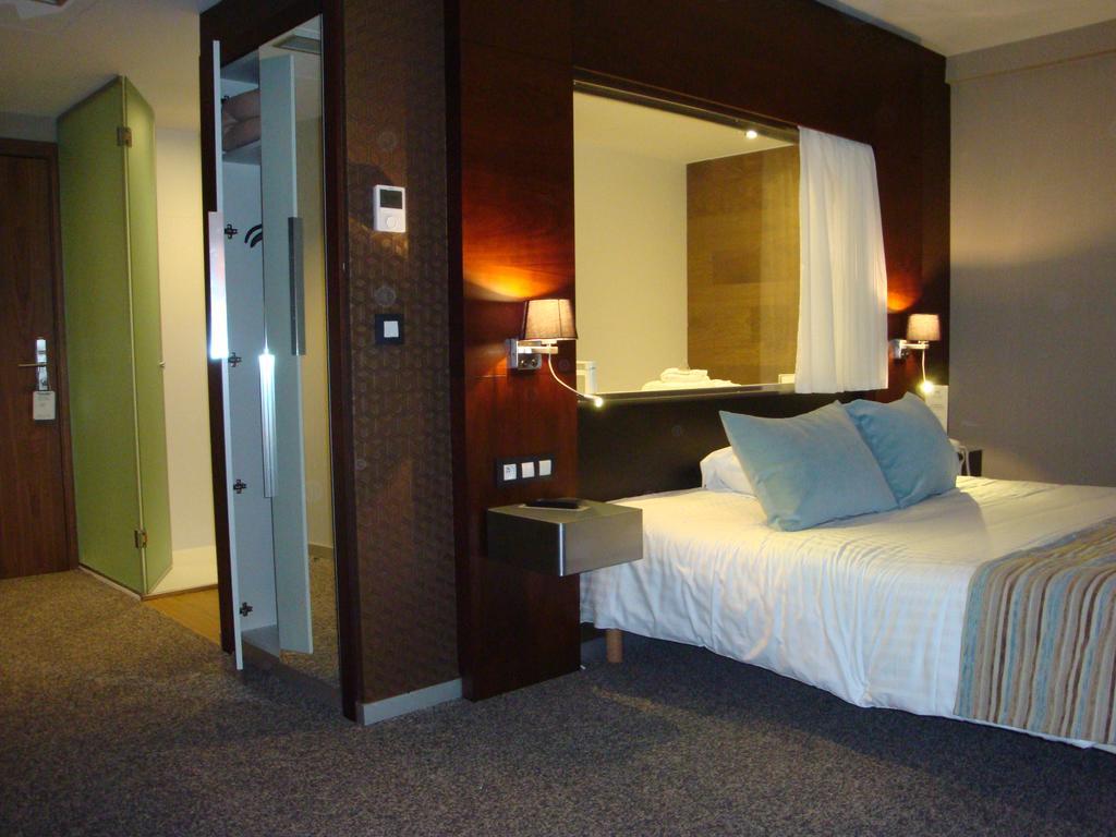 Alysson Hotel Oloron-Sainte-Marie Bagian luar foto
