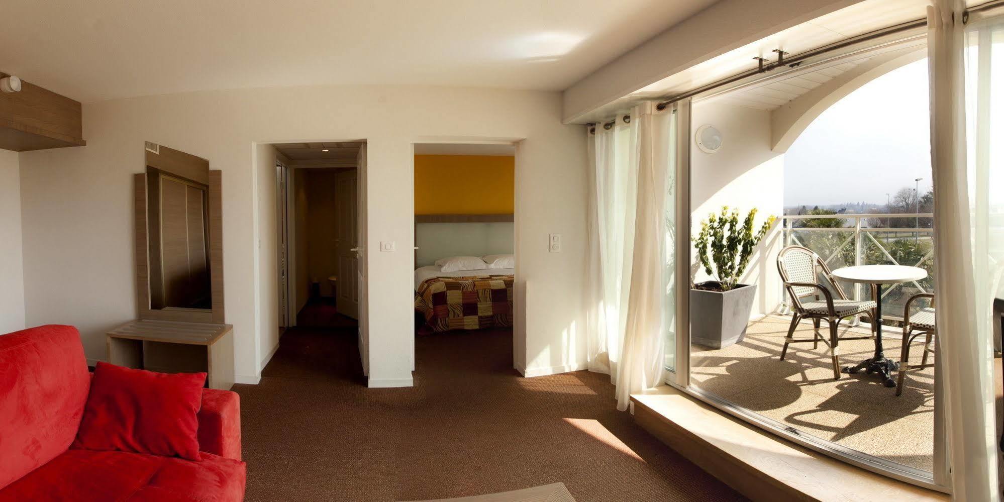 Alysson Hotel Oloron-Sainte-Marie Bagian luar foto